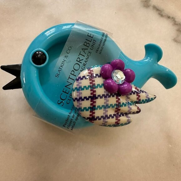 Bath & Body Works Blue Fish Gem Air Freshener Visor Clip Scentportable - Picture 3 of 8